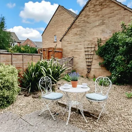 Contractors, Families ,4 Bed, Sleeps 9, Parking, Near Mod Bristol