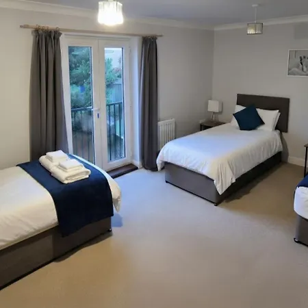 Contractors, Families ,4 Bed, Sleeps 9, Parking, Near Mod Feriehus